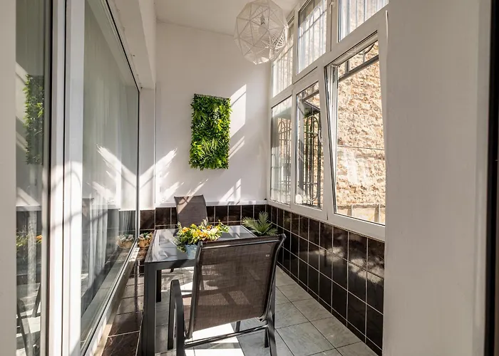 Black Sea Spacious 3br By Flat Manаger Daire *